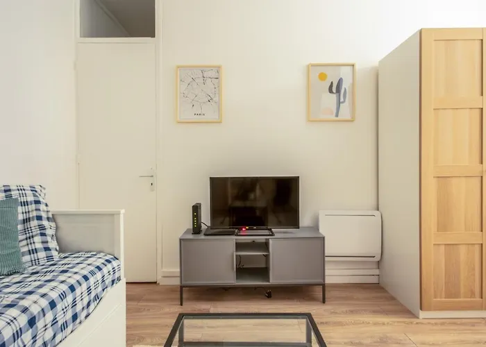 Du Trousseau - Welkeys Apartmán Paříž
